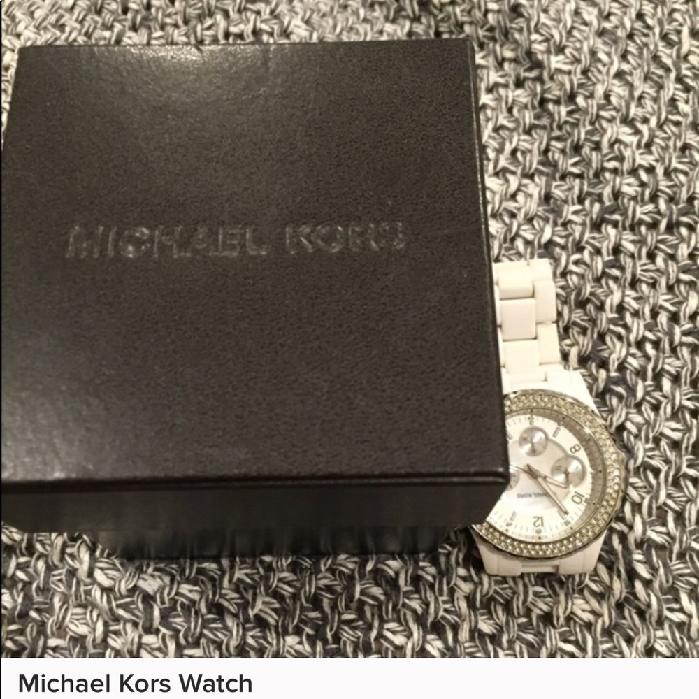 Michael Kors Watch - Picture 2 of 2